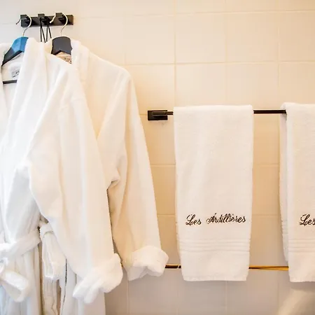 Les Ardillieres Du Pont D'oye Отель