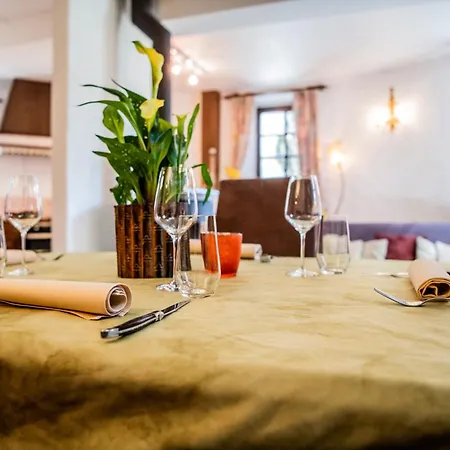 Les Ardillieres Du Pont D'oye Hotel 4*
