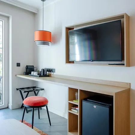 Les Ardillieres Du Pont D'oye Hotel 4*