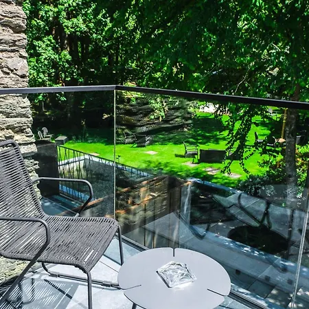 Hotel Les Ardillieres Du Pont D'oye 4*