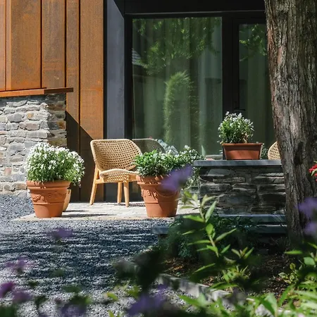Les Ardillieres Du Pont D'oye Hotel